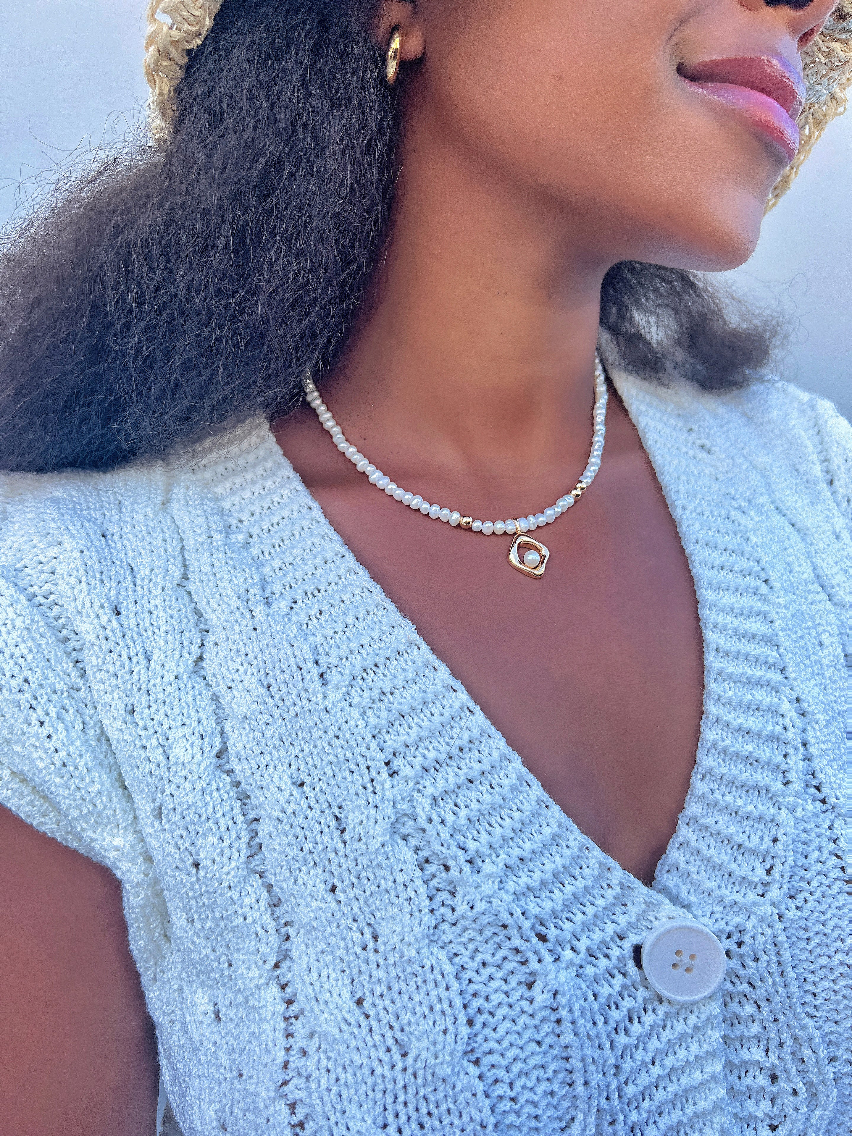 pearl pendant necklace