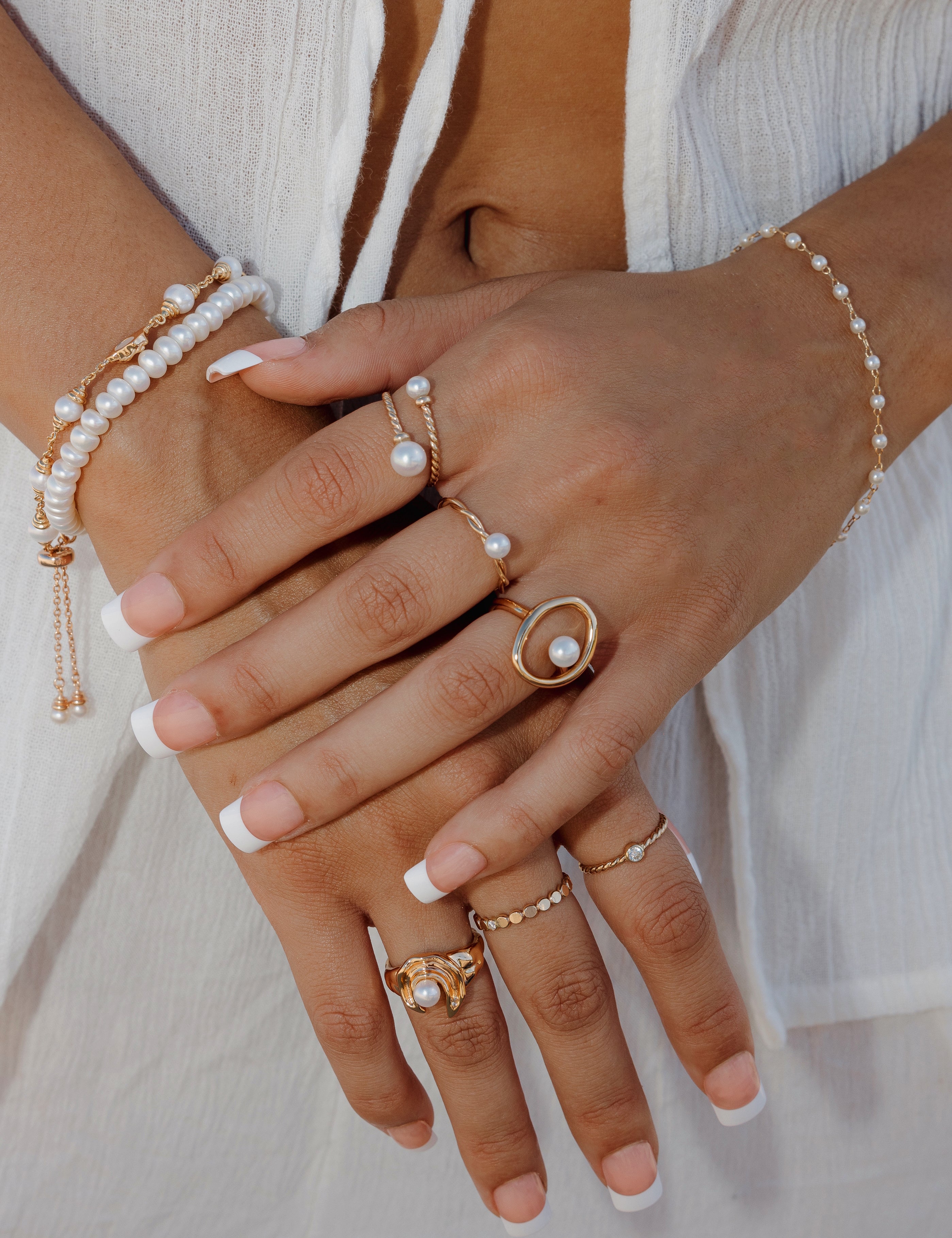 Daybreak Pearl Bracelet