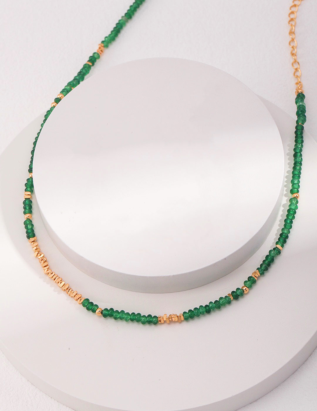 エメラルドネックレス　ビーズ　ジュエリー　emerald necklace Pear Emerald Necklace – Elisabeth Bell