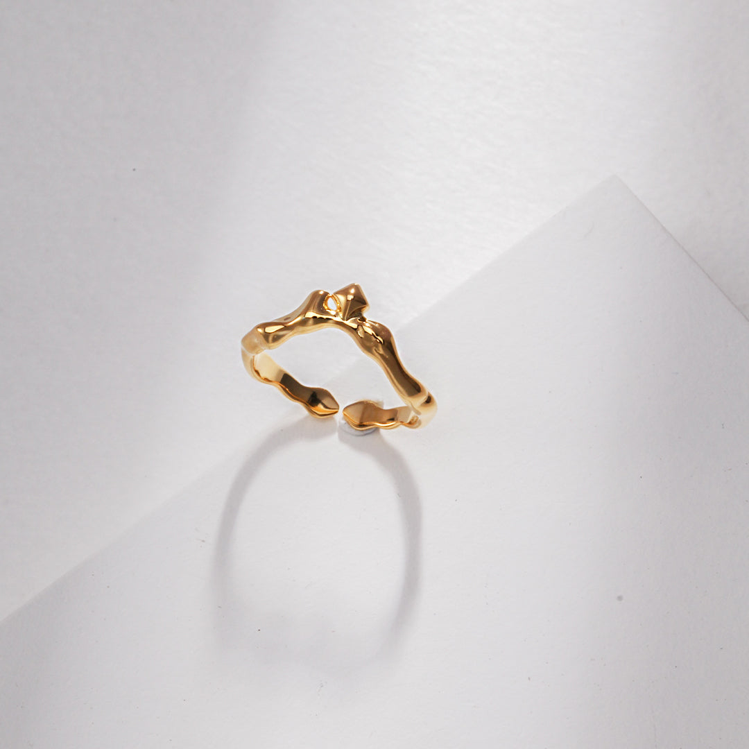 18k gold galaxy glimmer ring apelila jewelry