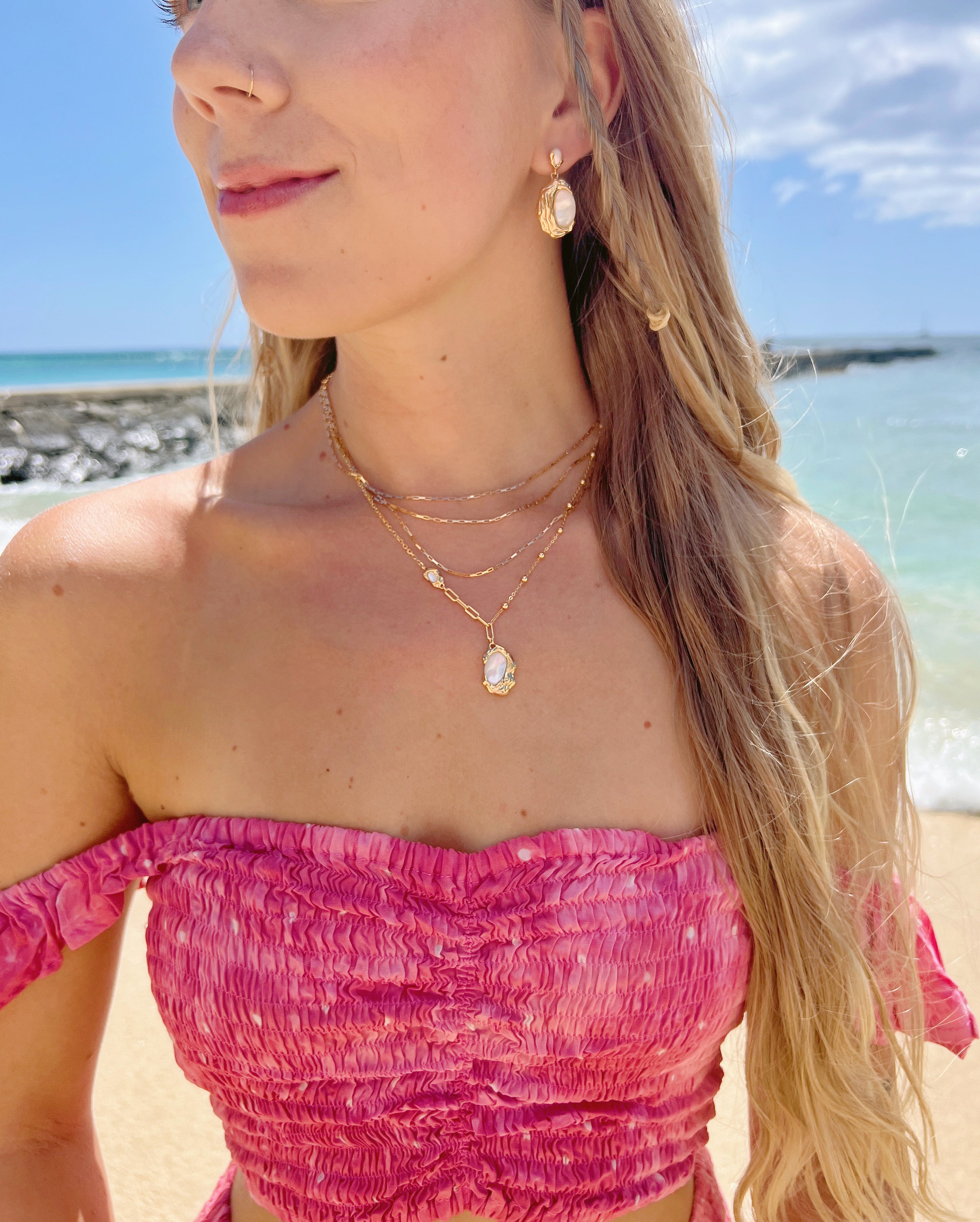 Pearl Embrace Necklace