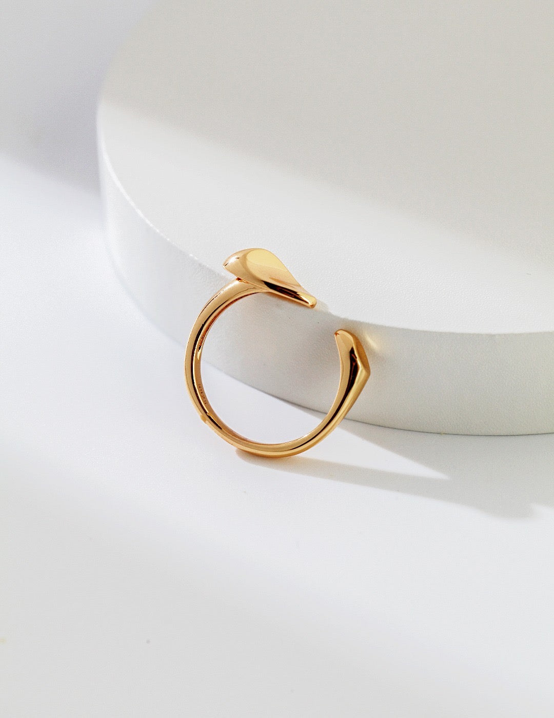 18k gold open ring
