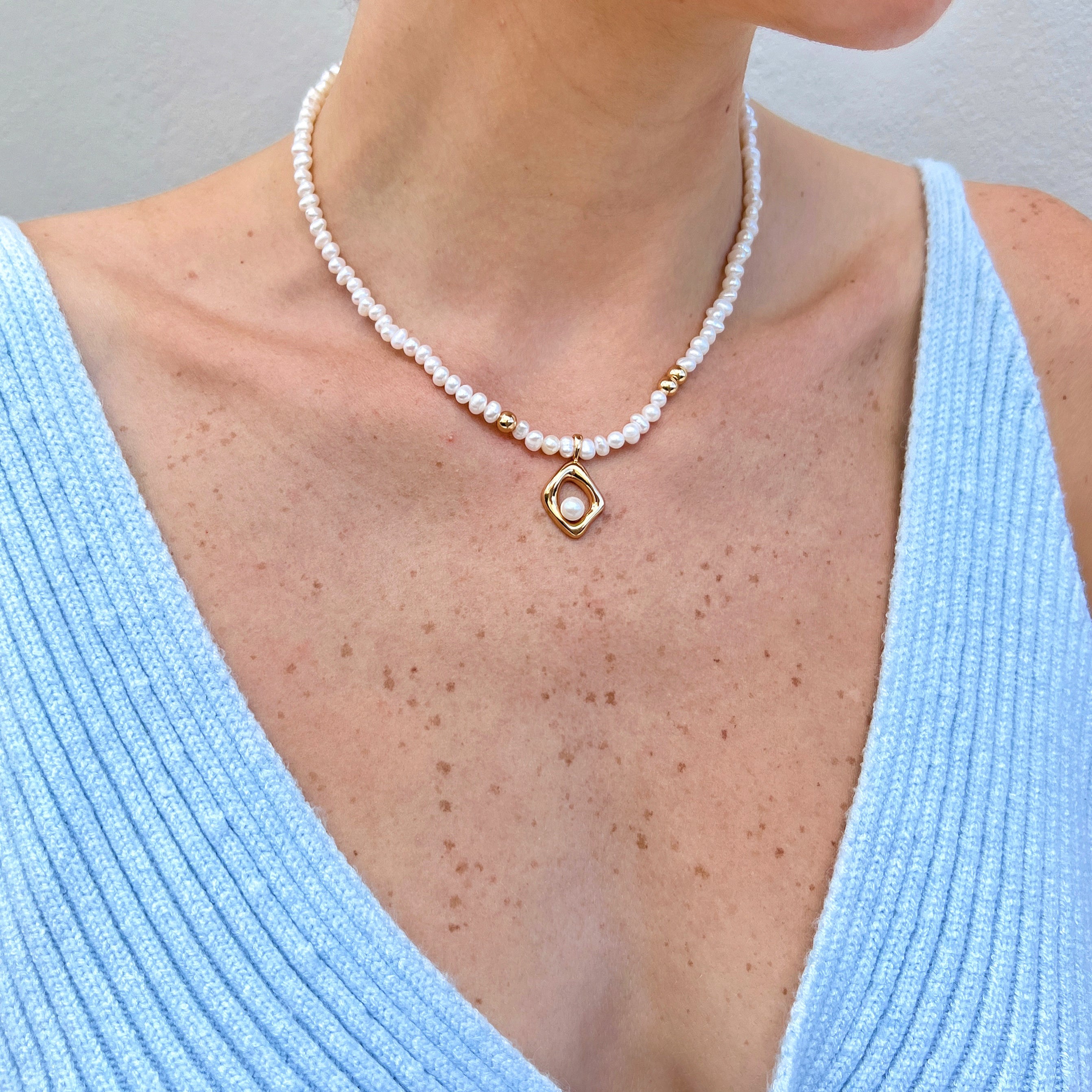 pearl necklace 18k gold model